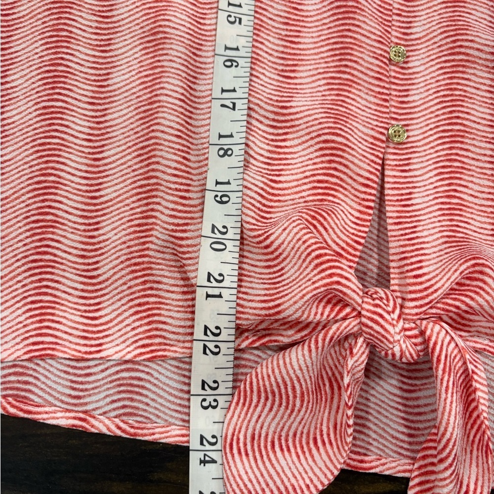 MICHAEL Michael Kors red Wave Button-Down Blouse - Picture 7 of 9